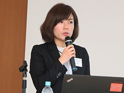 講師：近藤麻美氏